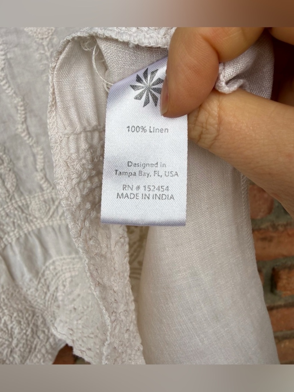 Karyn Seo Embroidered Cream Linen V-Neck Boho Tunic Top Handkerchief Hem - Picture 7 of 8